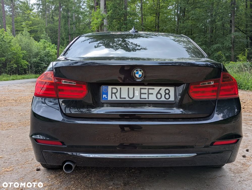BMW Seria 3 320d - 10