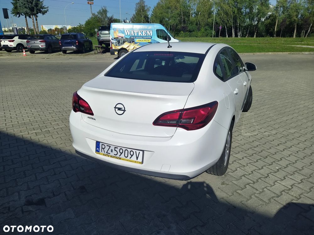Opel Astra - 6