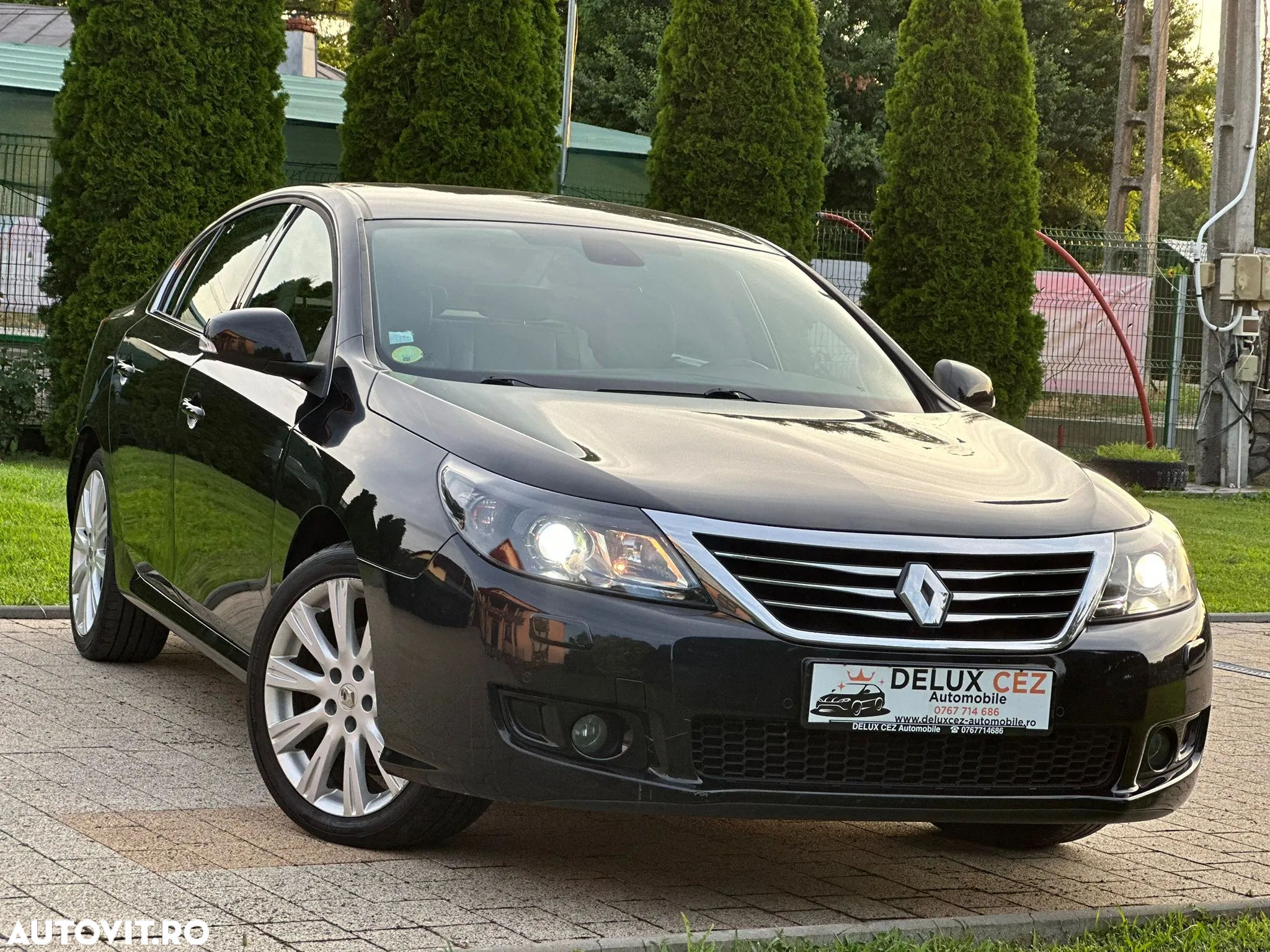 Renault Latitude 2.0 dCi Initiale Aut. - 2