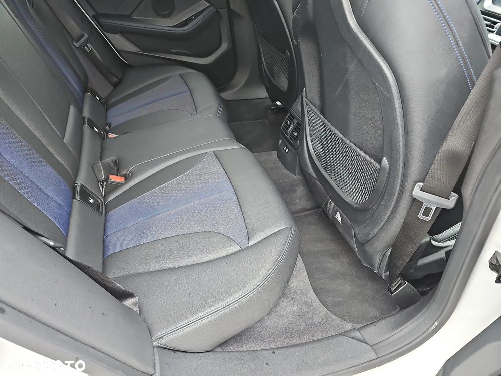 BMW Seria 2 218i M Sport sport - 22