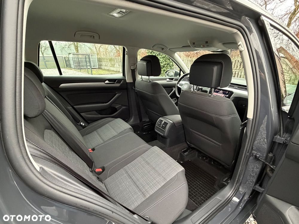 Volkswagen Passat 2.0 TDI EVO Business DSG - 22