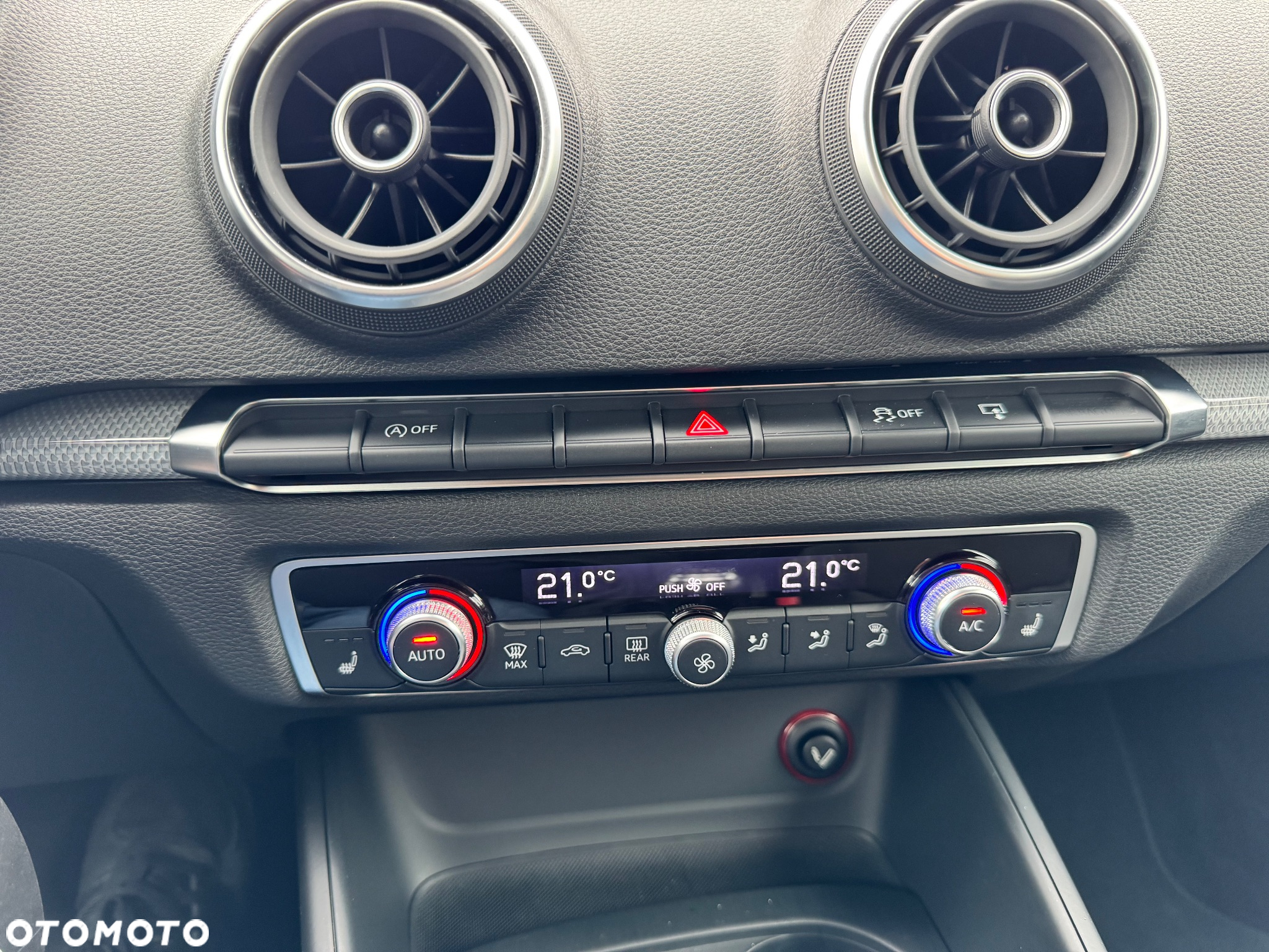 Audi A3 2.0 TDI Sportback quattro Attraction - 28