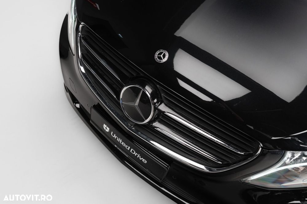 Mercedes-Benz V - 6