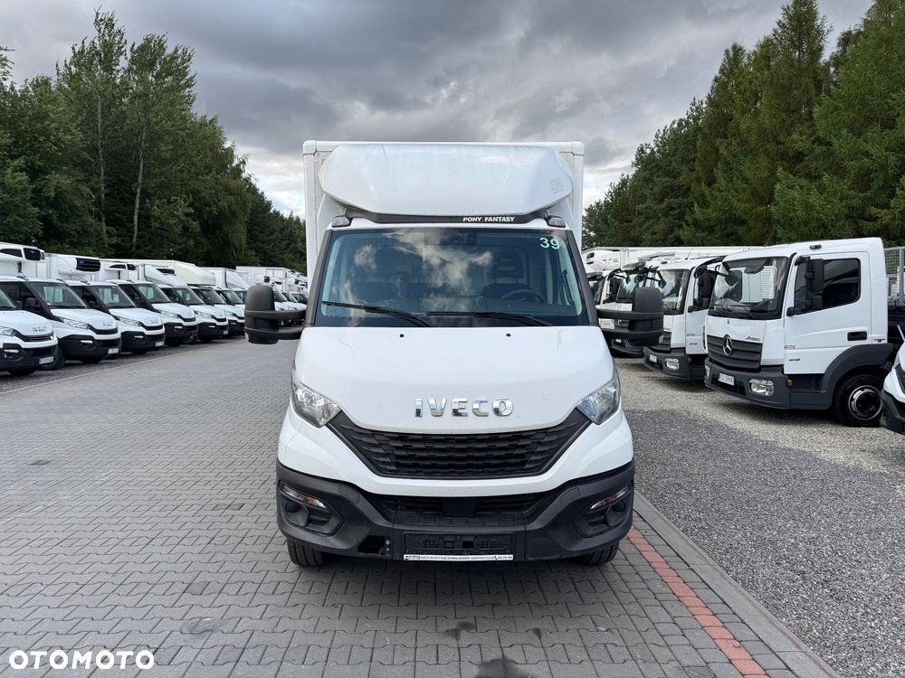 Iveco DAILY 60c16 50C15 50C17 35C14 35C15 35C17 35C18 70C17 72C15 70C18 Izoterma Chłodnia  9/8 euro palet - 3