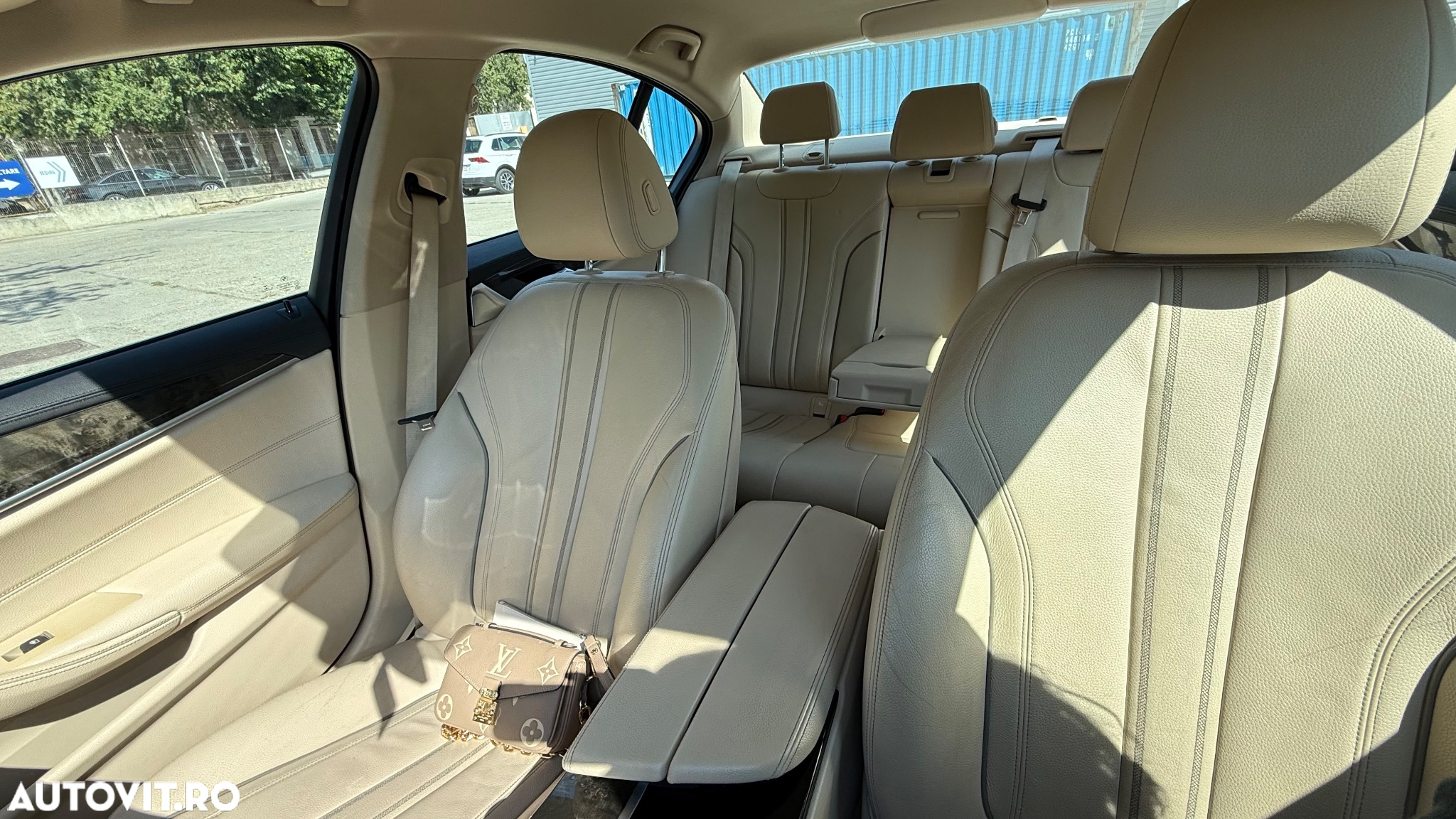 BMW Seria 5 520d xDrive AT - 8