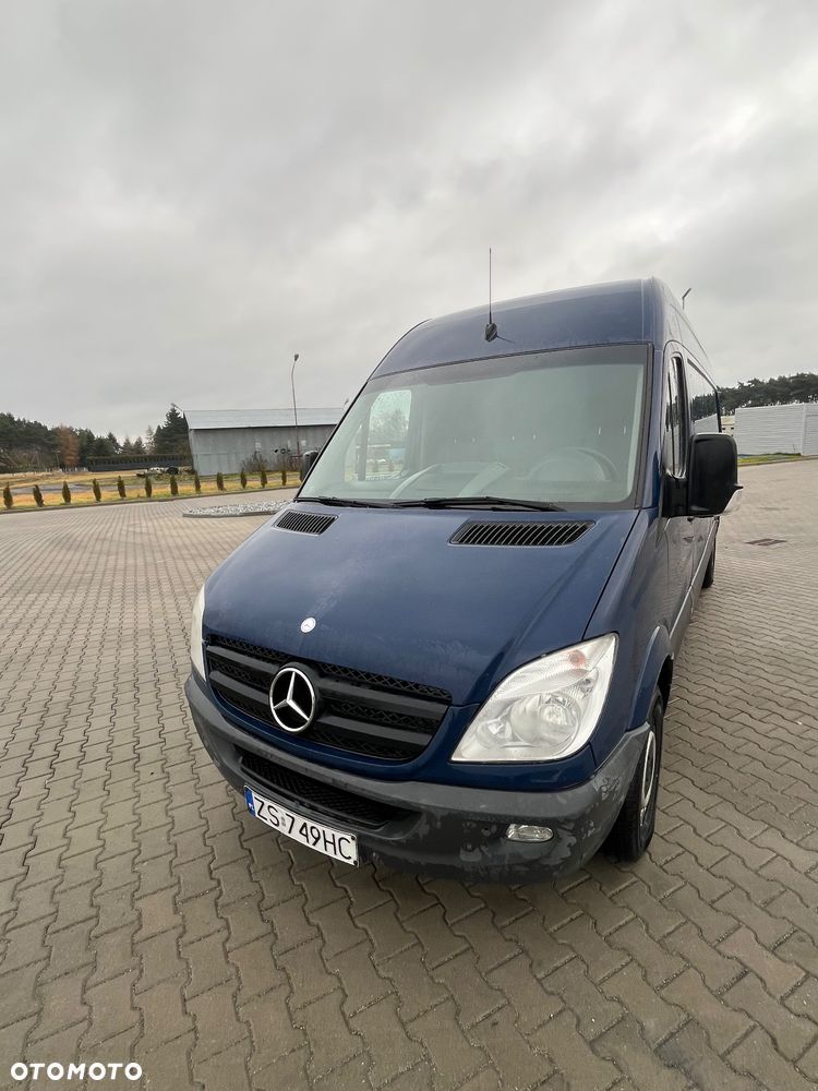 Mercedes-Benz Sprinter - 9