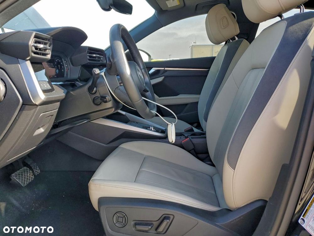 Audi A3 Limousine 40 TFSI quattro S tronic advanced - 8