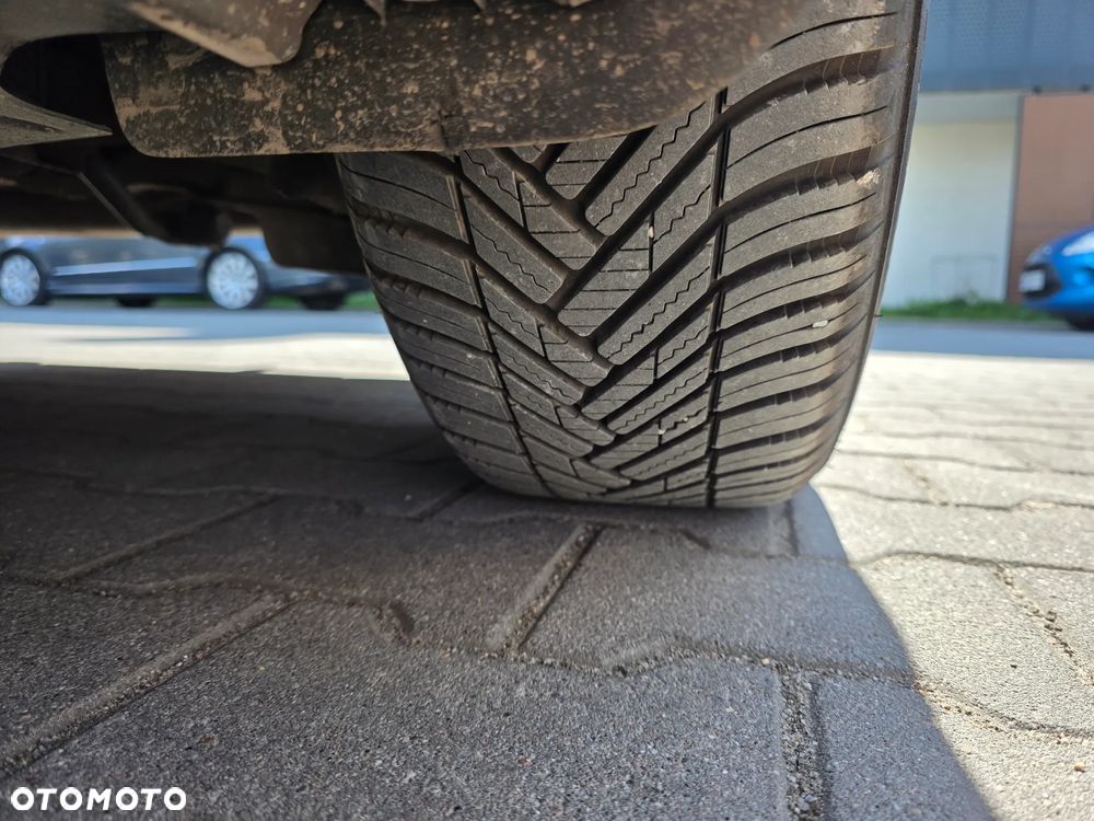 Ford Focus 2.0 TDCi DPF Titanium - 12