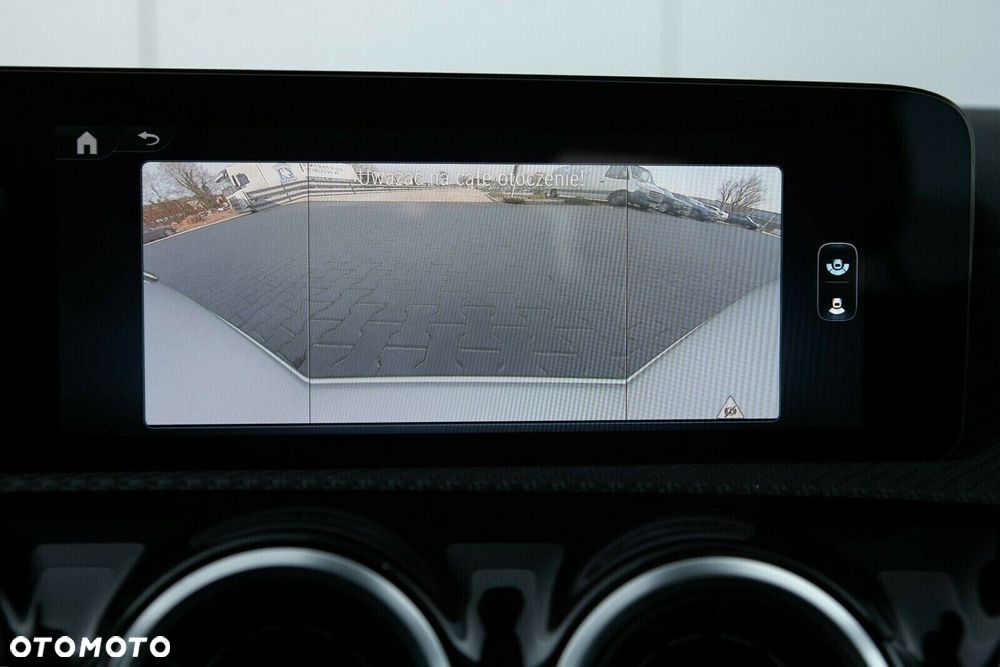 Mercedes-Benz CLA - 33