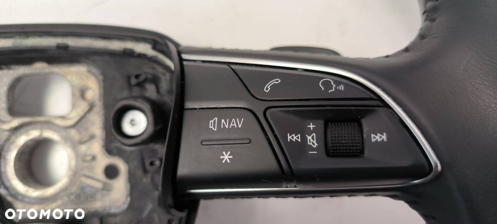 KIEROWNICA AUDI Q7 II 4M - 4
