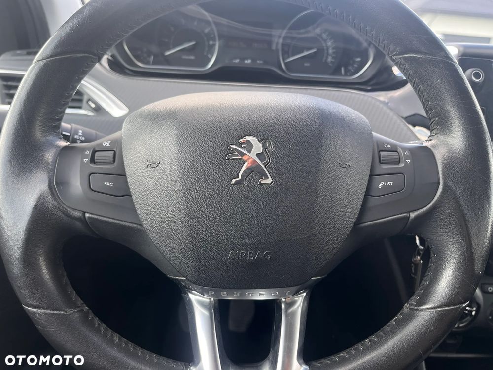 Peugeot 208 PureTech 82 Start & Stop Style - 20