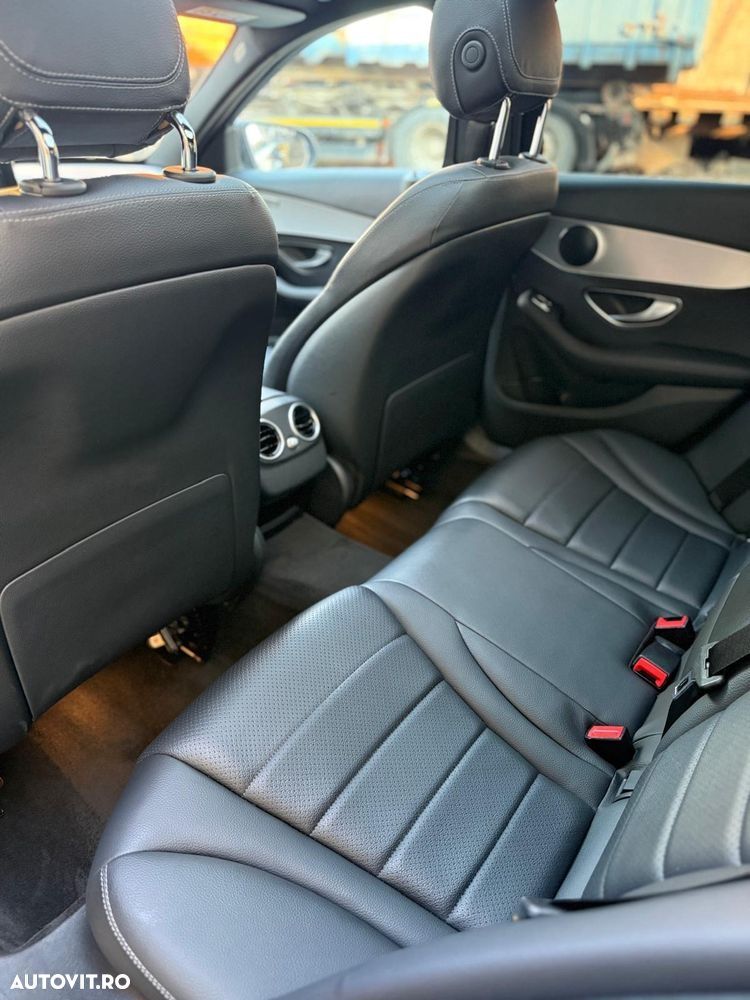 Mercedes-Benz C - 5