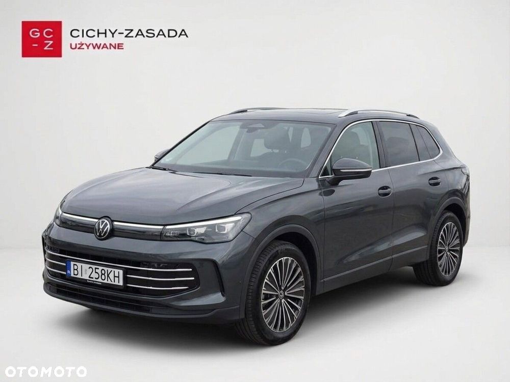 Volkswagen Tiguan - 1