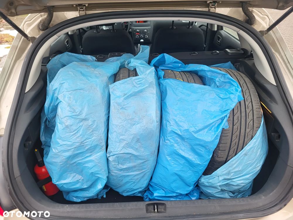 Citroën C4 VTi 95 Attraction - 10