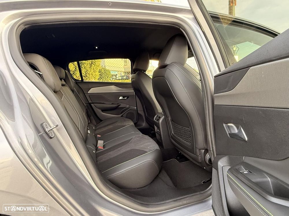 Peugeot 308 1.2 PureTech GT EAT8 - 44