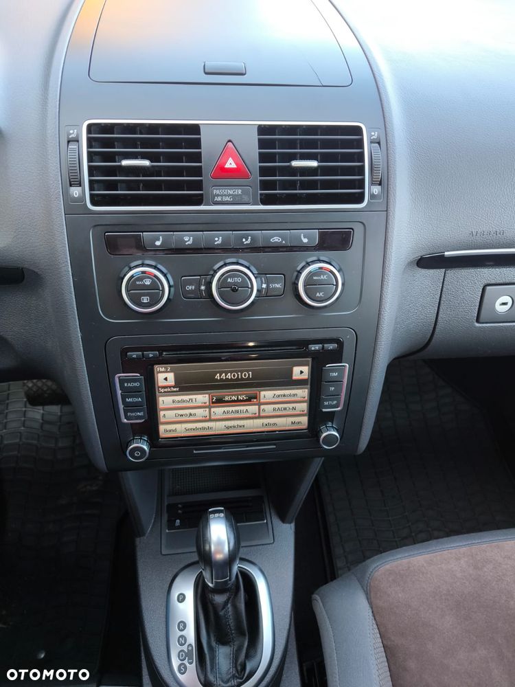 Volkswagen Touran 1.4 TSI EcoFuel DSG Comfortline - 11