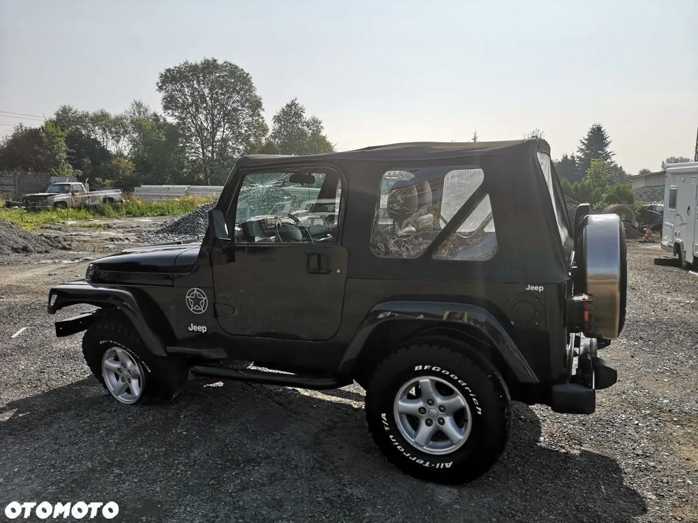 Jeep Wrangler - 6