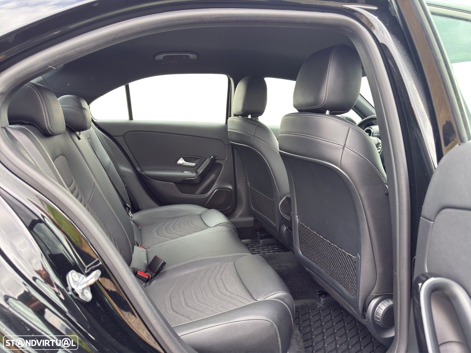 Mercedes-Benz A 180 Limousine d Business Solutions Aut. - 16