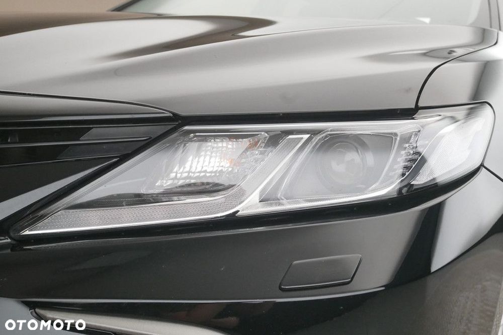 Toyota Camry 2.5 Hybrid Comfort CVT - 13