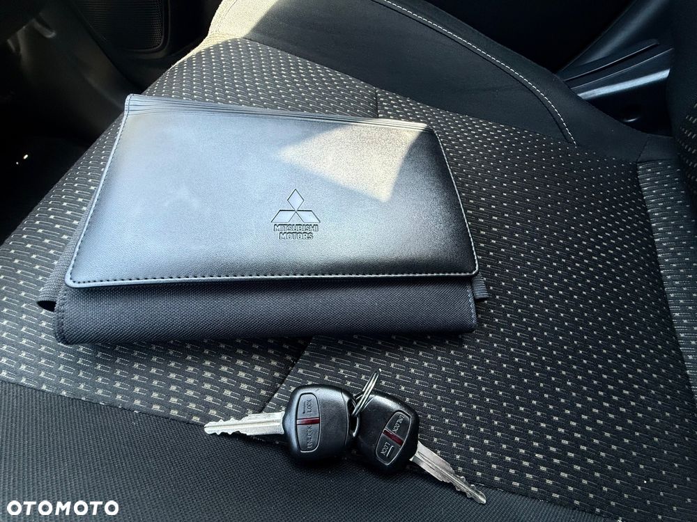 Mitsubishi ASX 1.6 2WD Edition II - 17