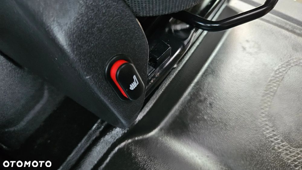 Ford CUSTOM 2,2TDCI L1 KLIMA WEBASTO KAMERA TEMPOMAT HAK SUPER STAN - 26
