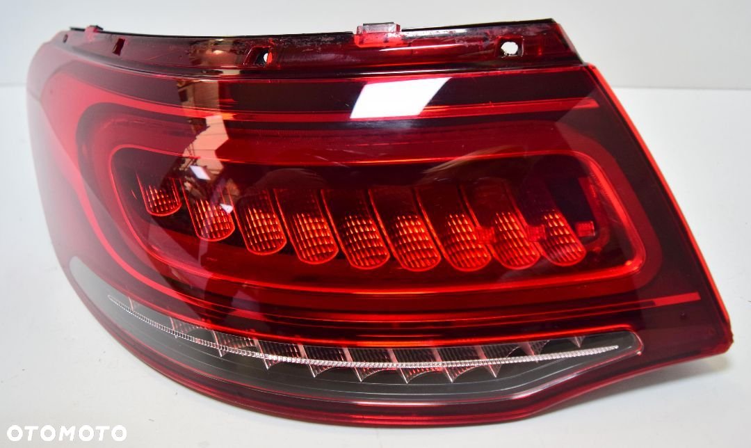 MERCEDES GLC W253 LAMPA LEWA TYLNA - 5