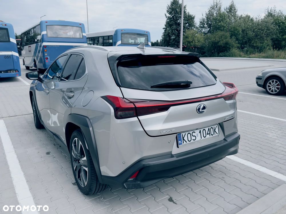 Lexus UX - 6