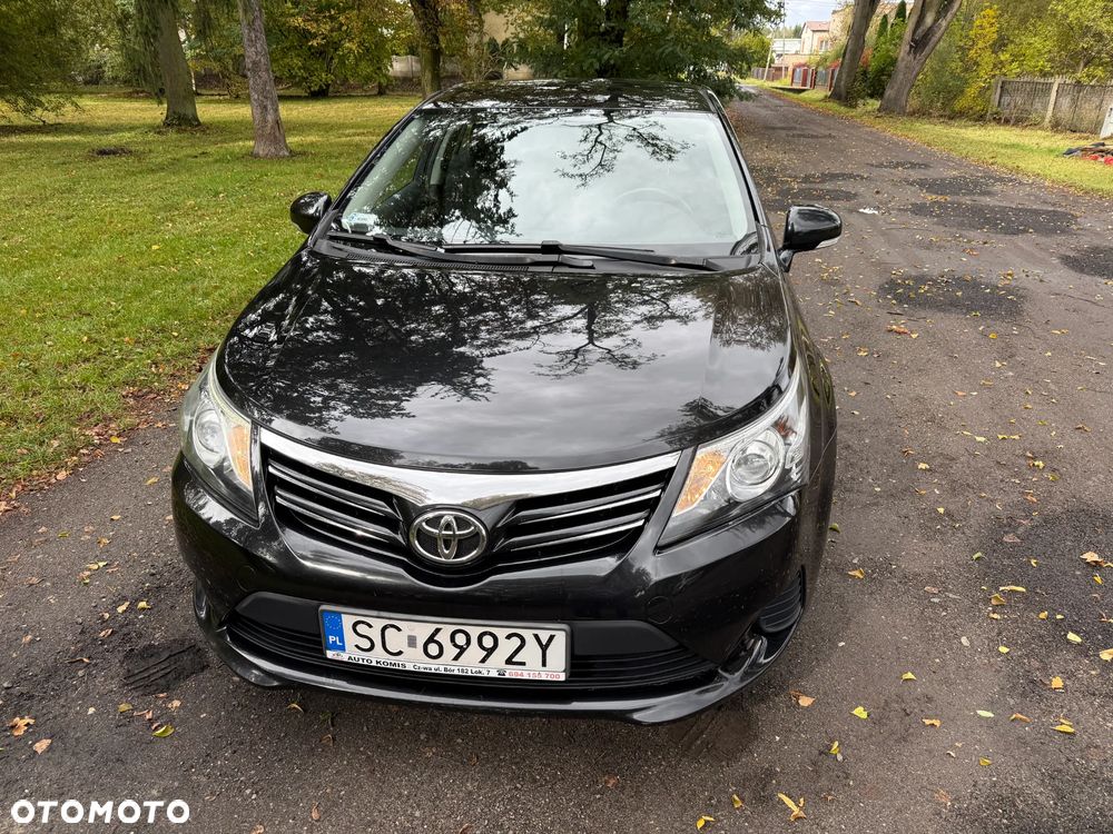Toyota Avensis 1.6 Luna - 4