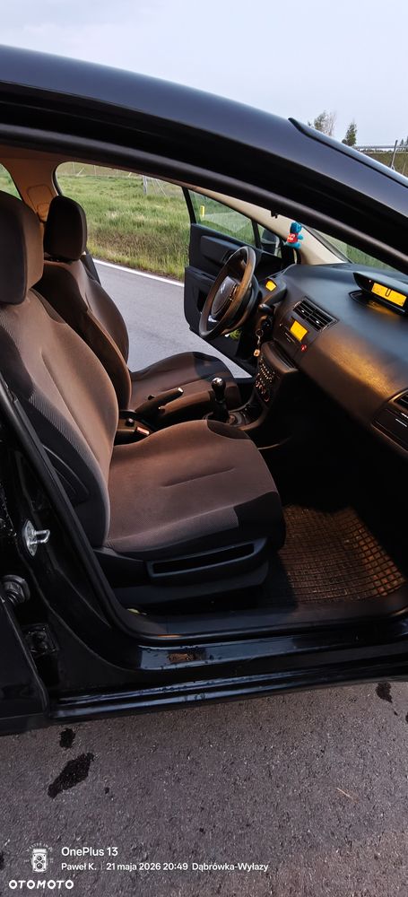 Citroën C4 1.6 HDi Magic - 12