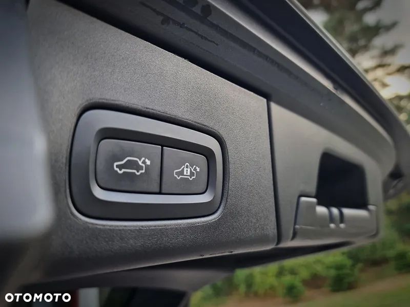 Volvo V90 T5 R-Design - 24