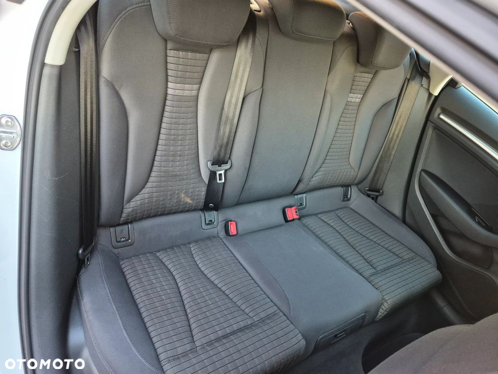 Audi A3 Sportback 1.4 TFSI S line Sportpaket - 15