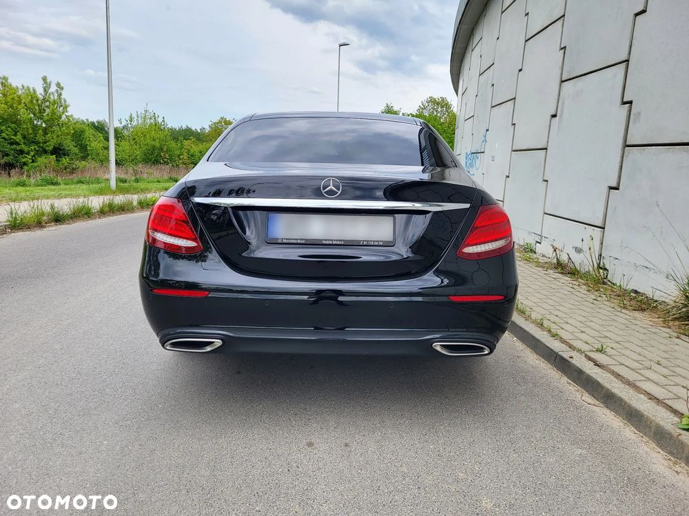 Mercedes-Benz Klasa E 200 4-Matic 9G-TRONIC - 5