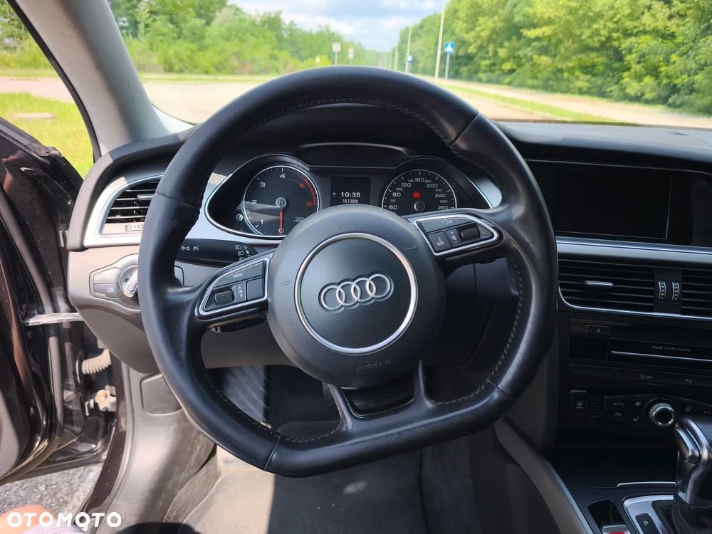 Audi A4 Avant 2.0 TDI DPF clean diesel multitronic S line Sportpaket - 14