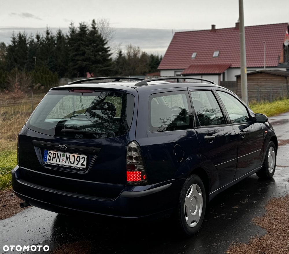 Ford Focus Trend - 3