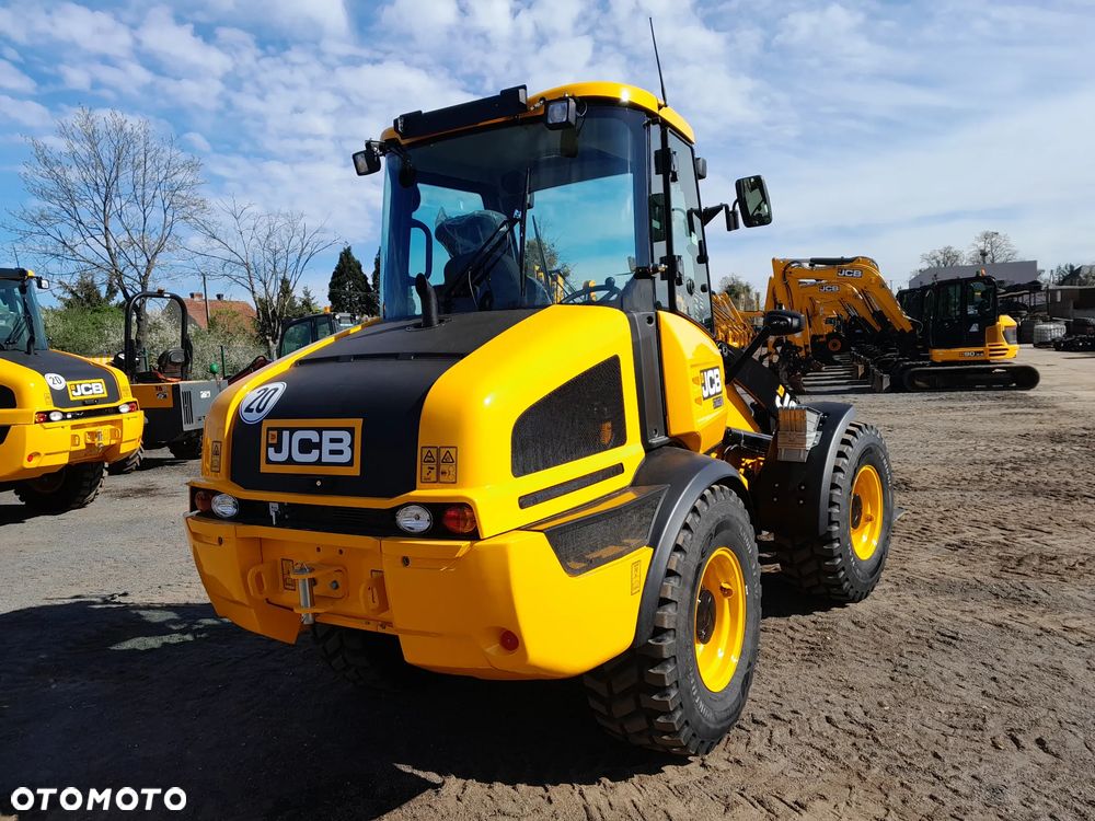 JCB 409 - 9