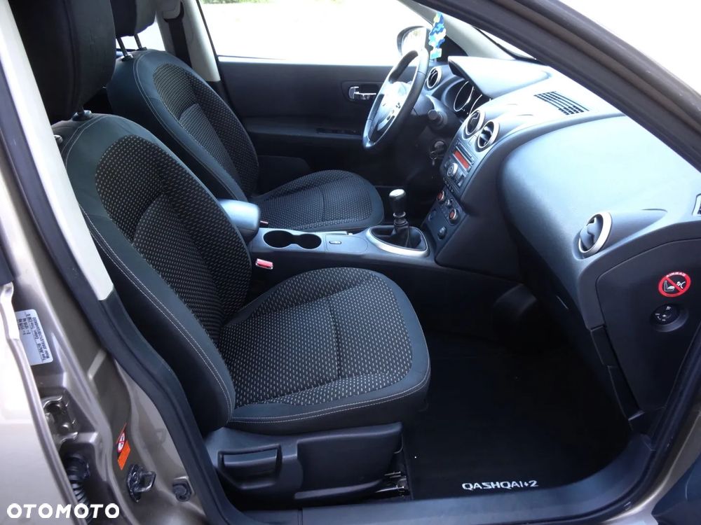 Nissan Qashqai+2 2.0 Tekna - 23