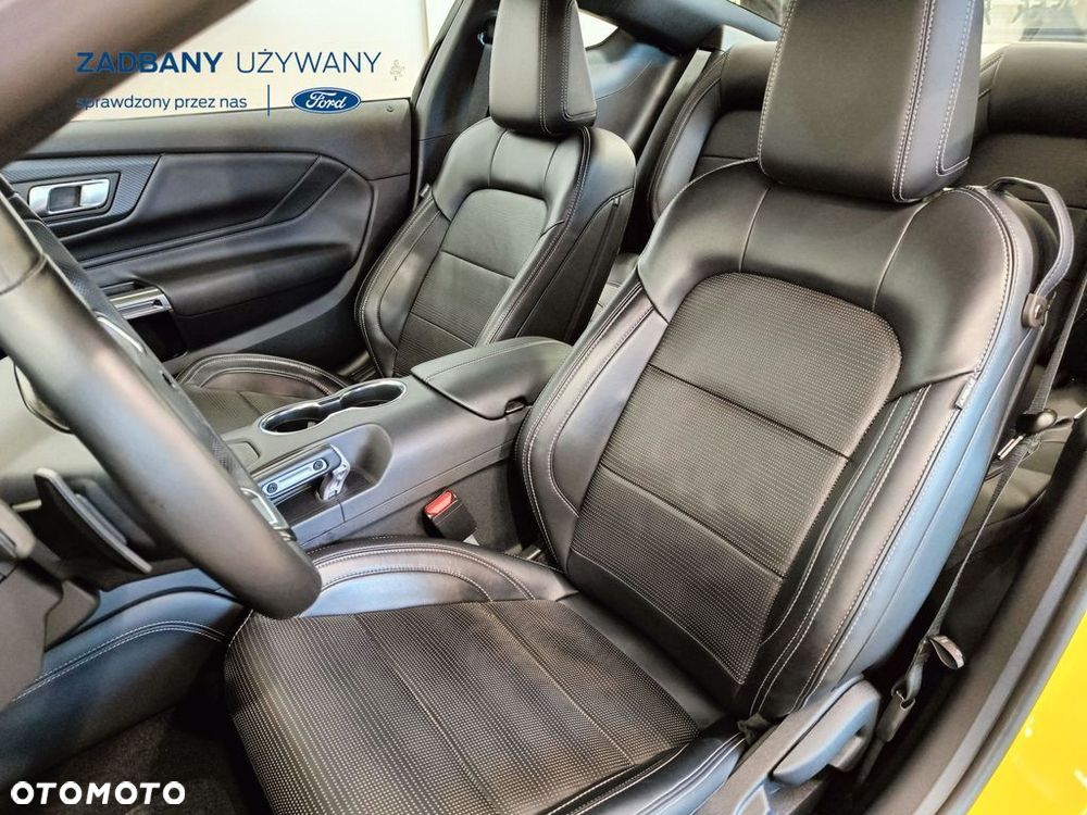 Ford Mustang Fastback 24 - 11