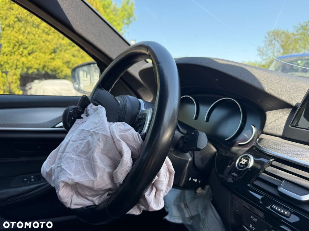 BMW Seria 5 530i xDrive M Sport sport - 15