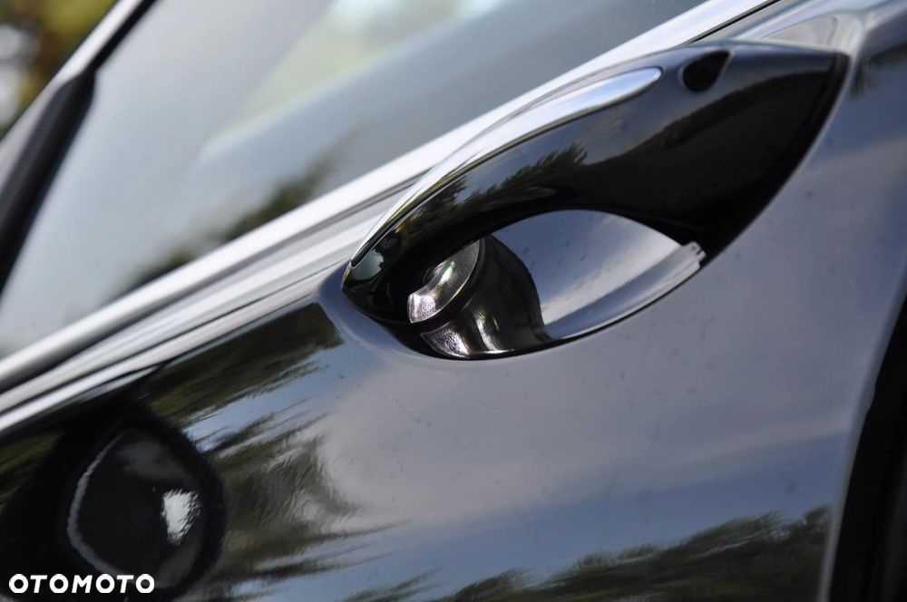 BMW Seria 7 750Li xDrive - 16