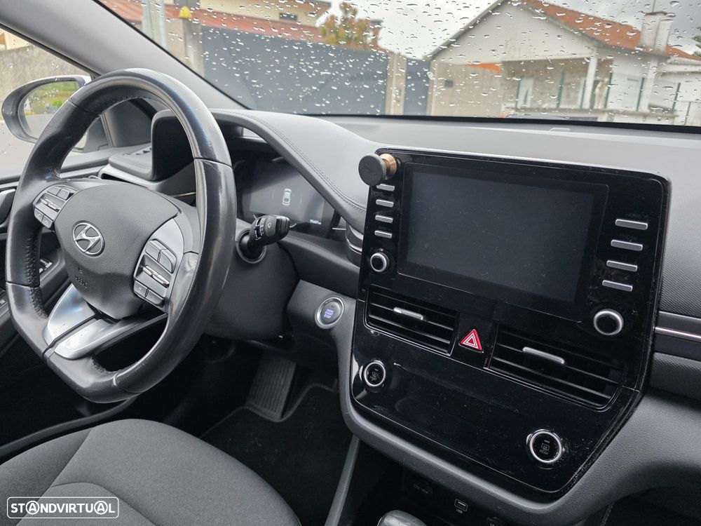 Hyundai Ioniq 1.6 GDI HEV - 16