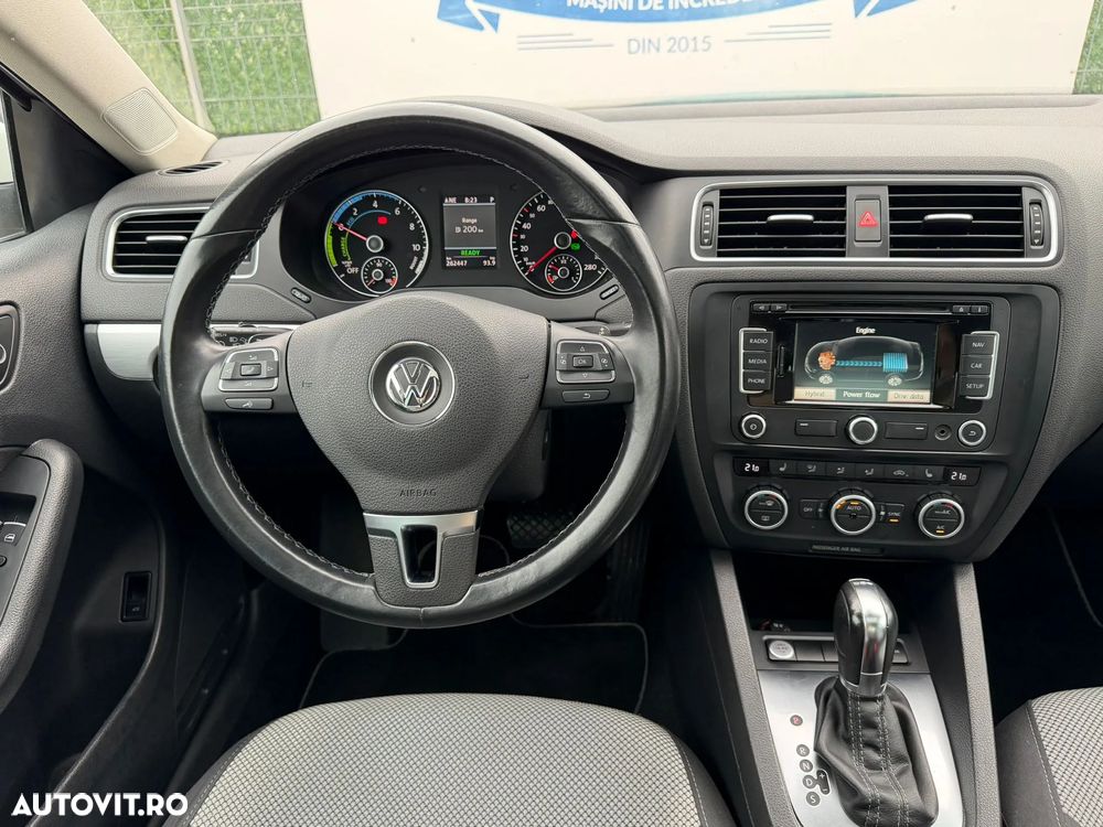 Volkswagen Jetta 1.4 DSG Highline - 9
