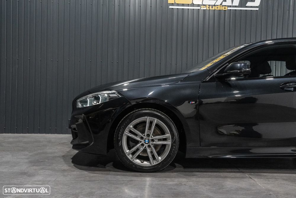 BMW 118 i Pack Desportivo M Auto - 27