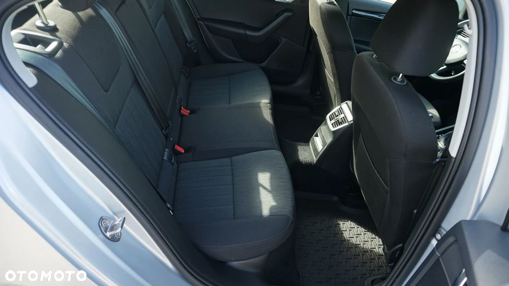 Skoda Octavia 2.0 TDI SCR Style DSG - 18
