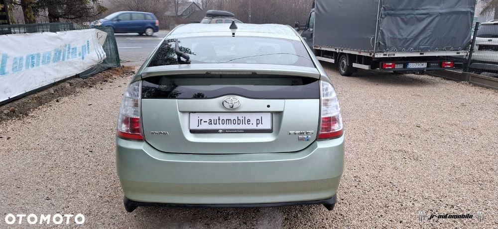 Toyota Prius - 11