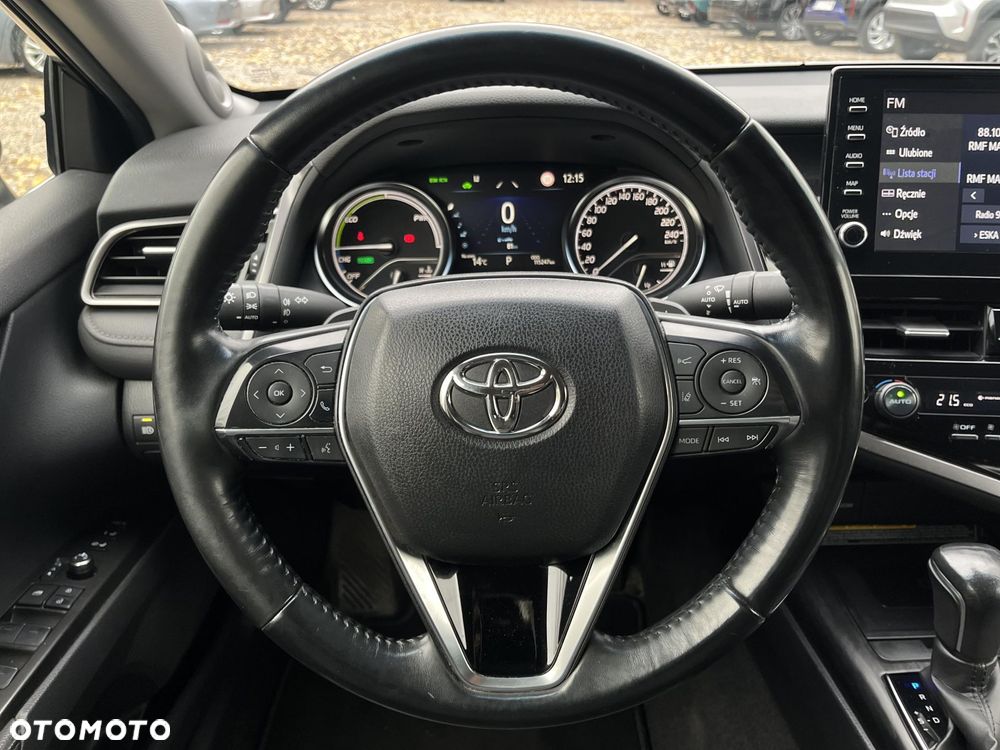 Toyota Camry 2.5 Hybrid Executive CVT - 8