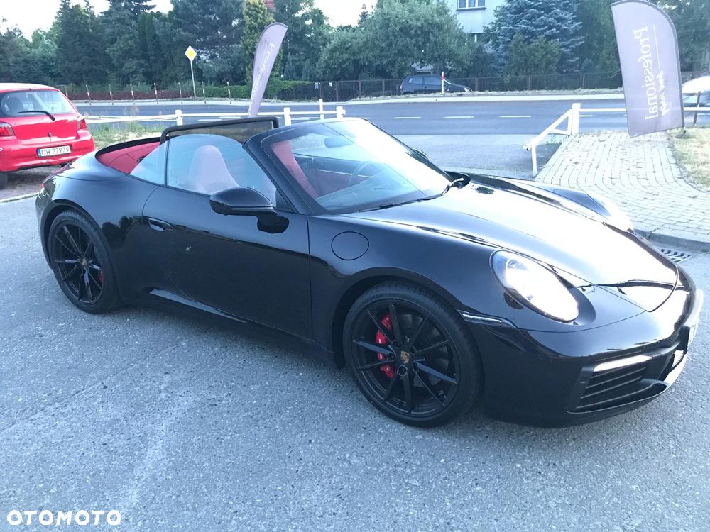 Porsche 911 Carrera 4S - 11