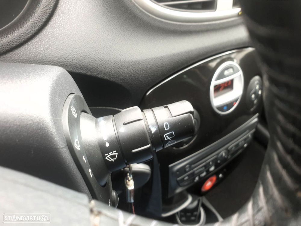 Renault Clio 1.5 dCi Dynamique S - 19