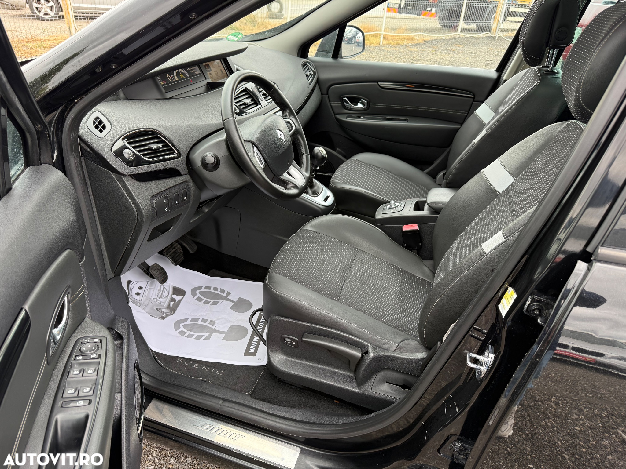 Renault Grand Scenic ENERGY dCi 130 BOSE EDITION - 11