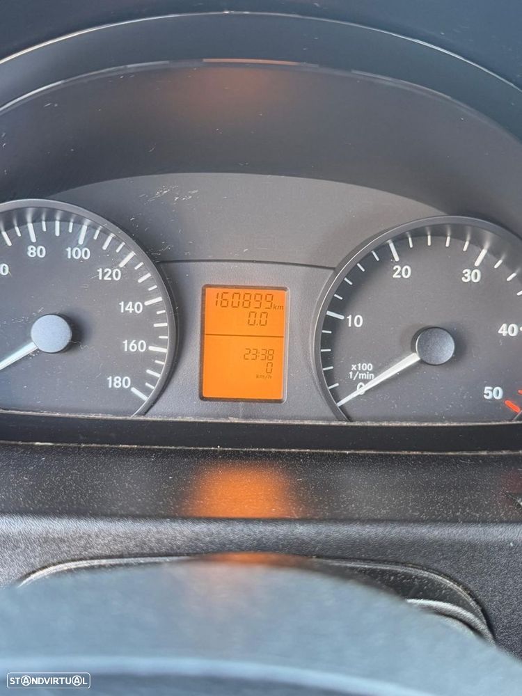 Mercedes-Benz Sprinter 313 c/ Plataforma - 19
