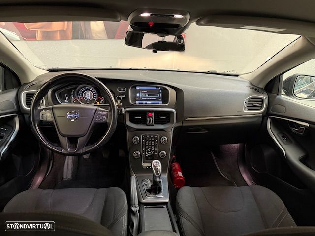 Volvo V40 D2 Kinetic - 8